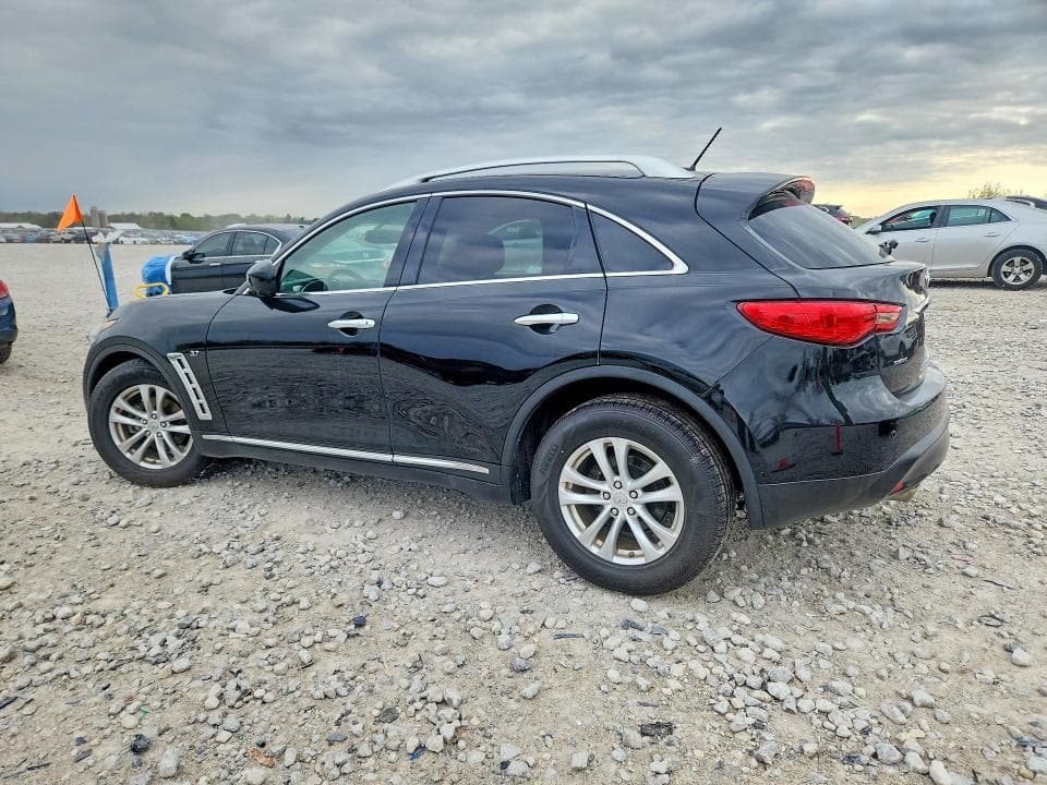 2017 INFINITI QX70 BASE 2