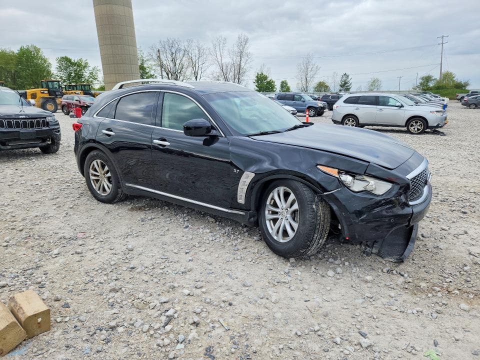 2017 INFINITI QX70 BASE 4