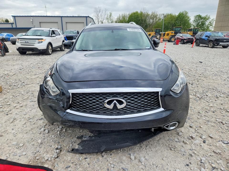 2017 INFINITI QX70 BASE 5