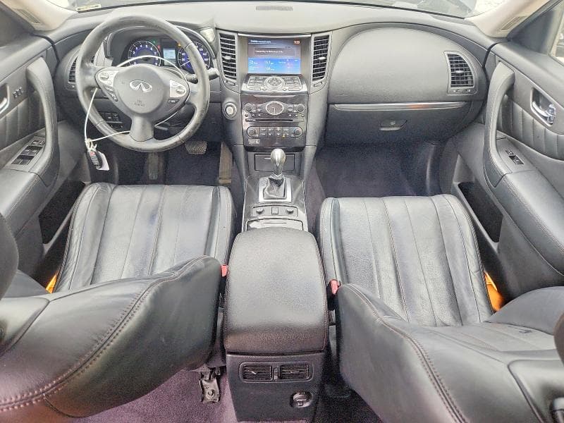 2017 INFINITI QX70 BASE 8