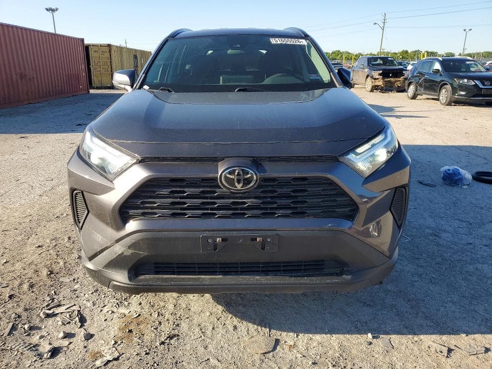 2022 TOYOTA RAV4 XLE 5