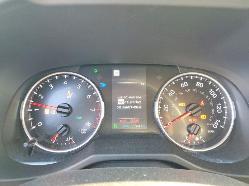 2022 TOYOTA RAV4 XLE 9