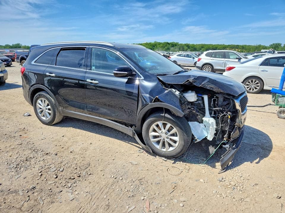 2018 KIA SORENTO LX 4