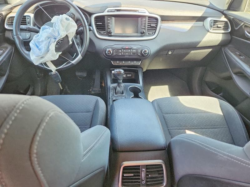 2018 KIA SORENTO LX 8