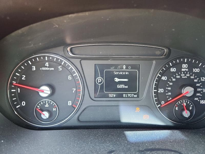 2018 KIA SORENTO LX 9