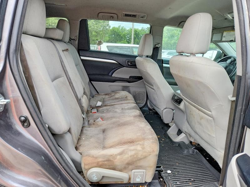 2018 TOYOTA HIGHLANDER LE LE 12