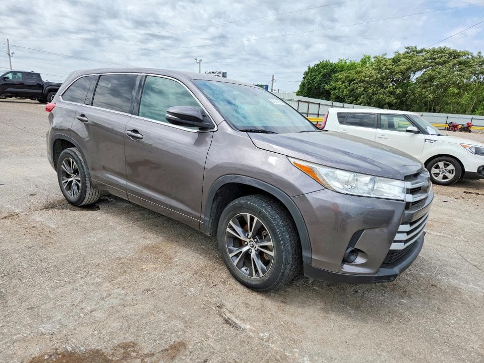 2018 TOYOTA HIGHLANDER LE LE 5