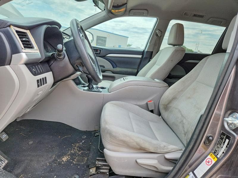 2018 TOYOTA HIGHLANDER LE LE 8
