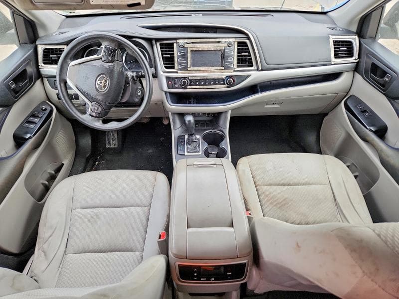 2018 TOYOTA HIGHLANDER LE LE 9