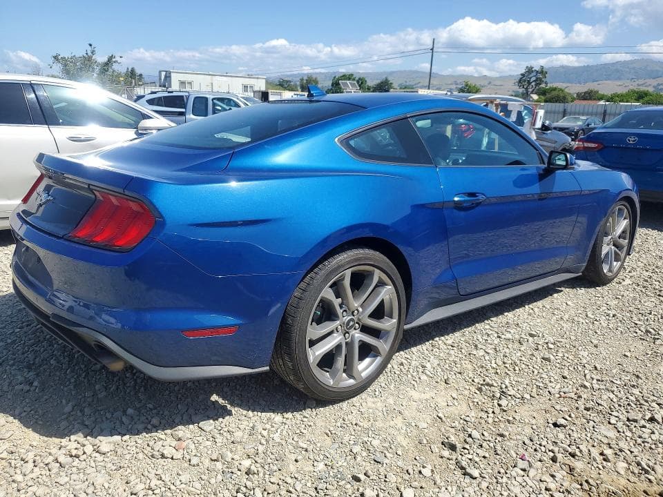 2022 FORD MUSTANG 3