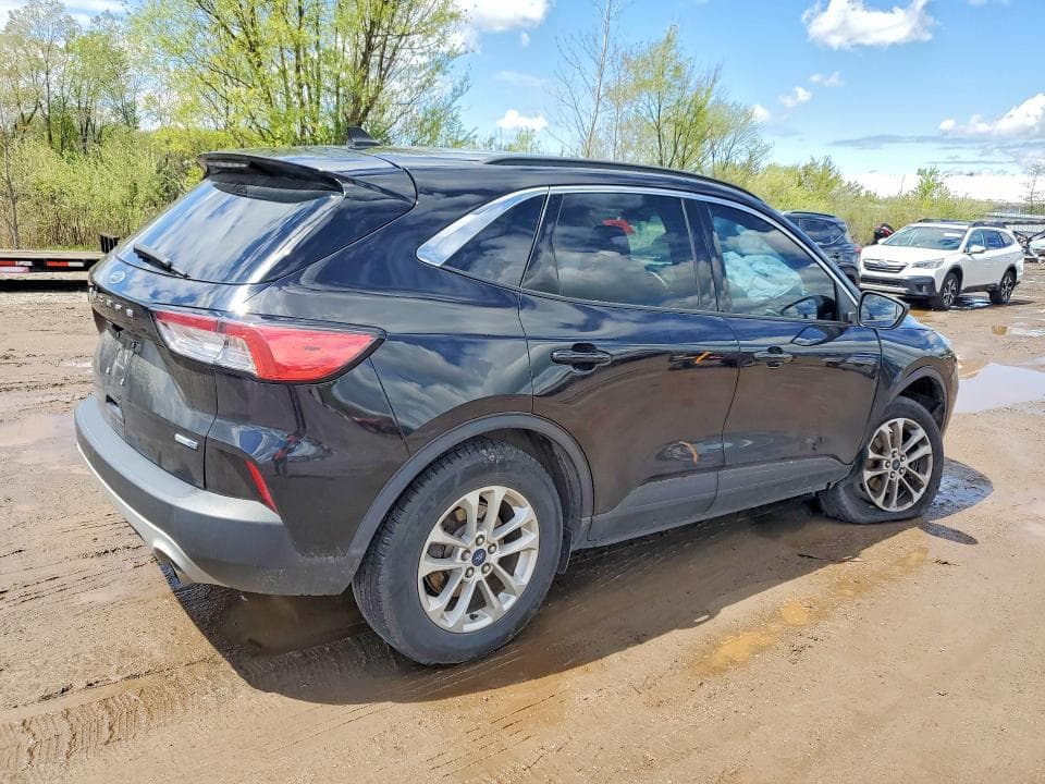 2020 FORD ESCAPE SE 3