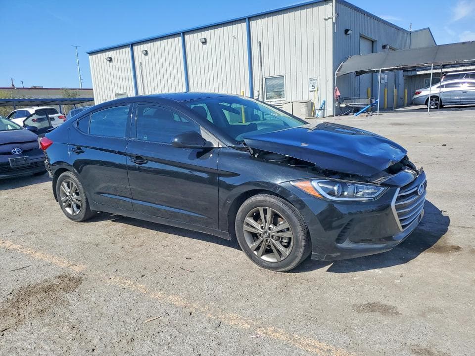 2017 HYUNDAI ELANTRA SE 4