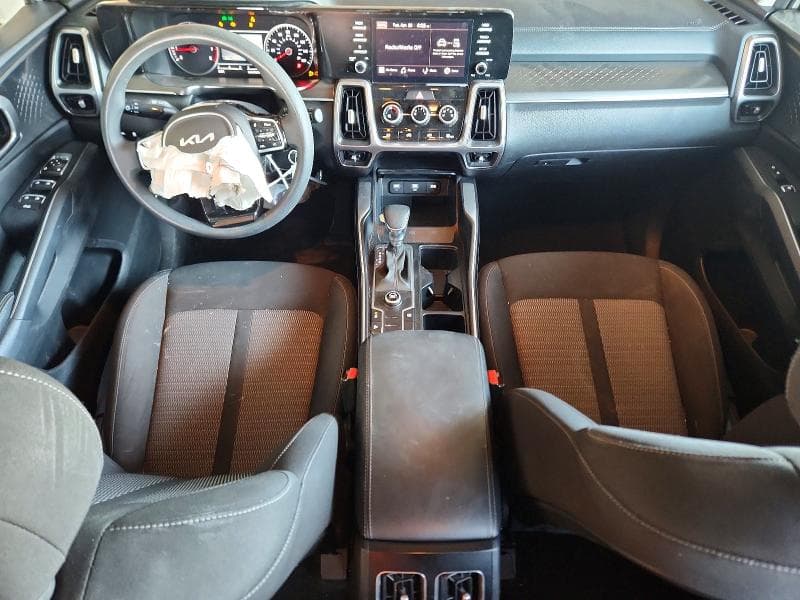2023 KIA SORENTO LX 8