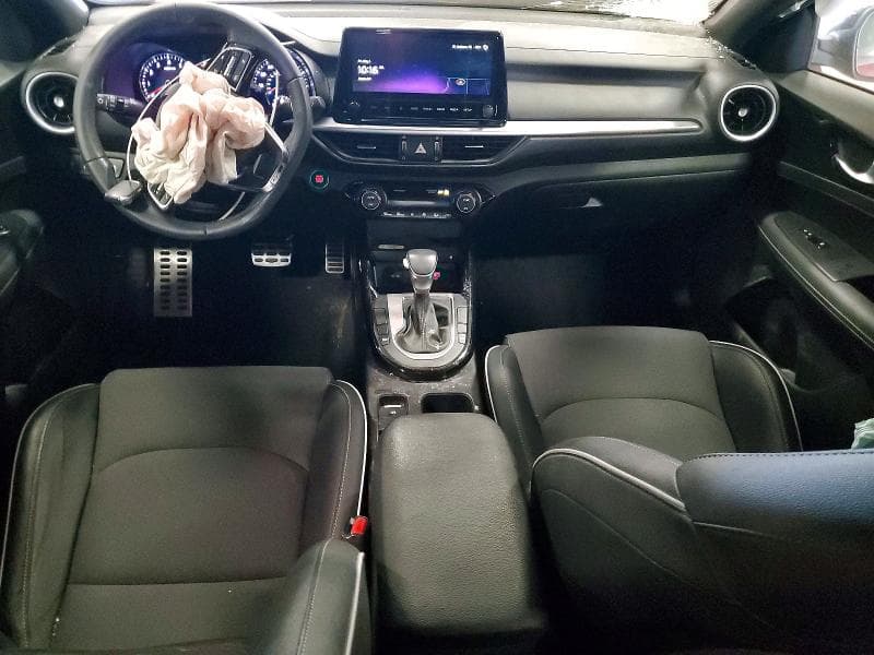 2024 KIA FORTE GT LINE 8
