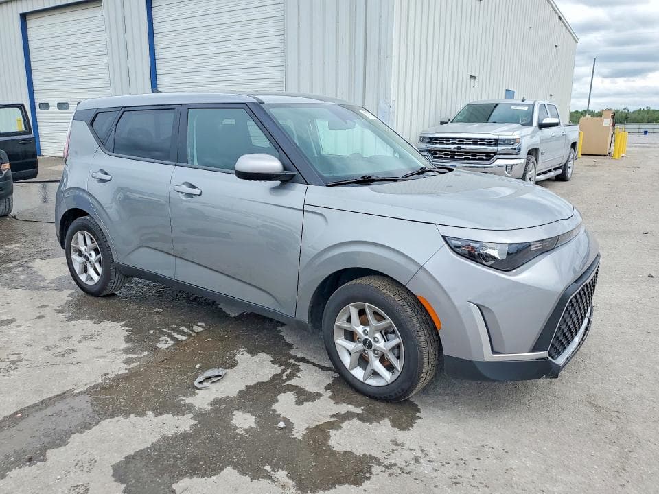 2025 KIA SOUL LX 4