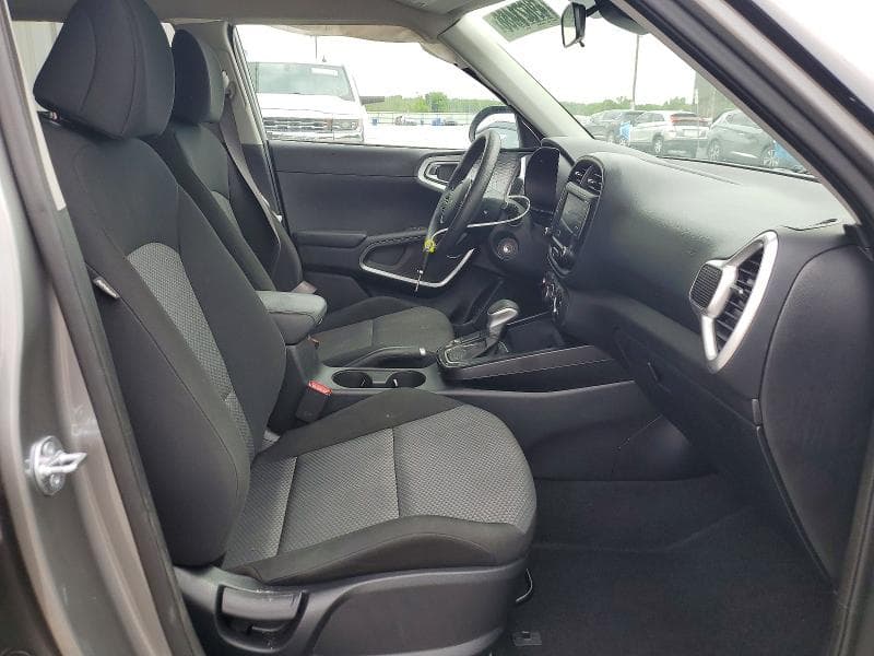 2025 KIA SOUL LX 7