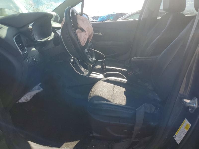 2021 CHEVROLET TRAX 1LT 7