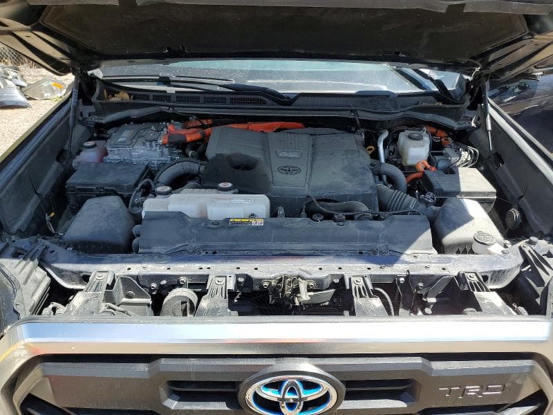 2022 TOYOTA TUNDRA 11