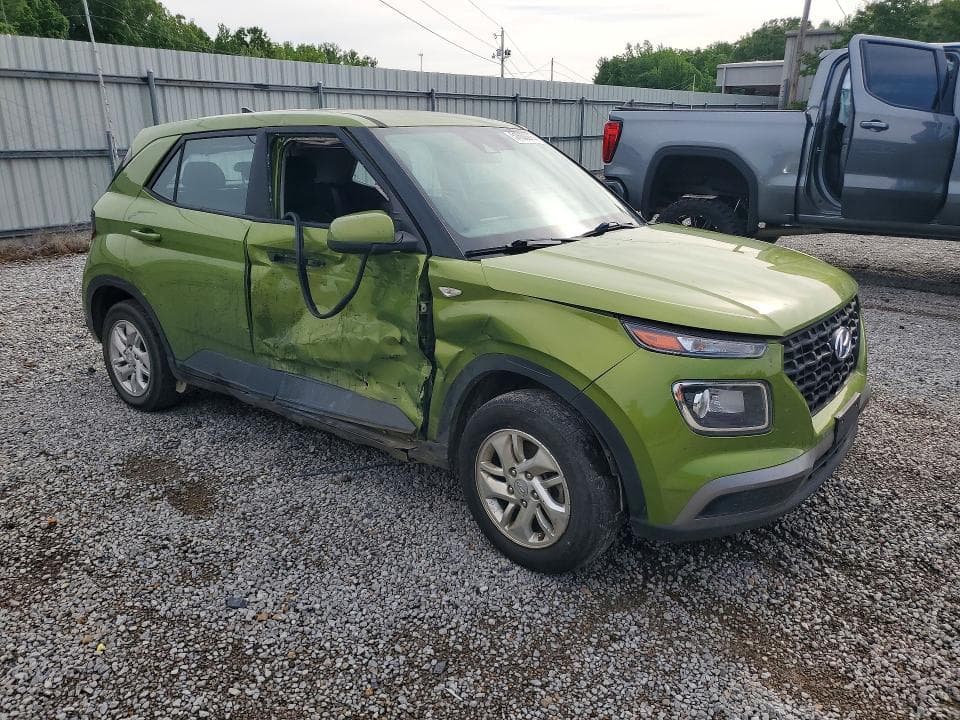 2021 HYUNDAI VENUE SE SE 4