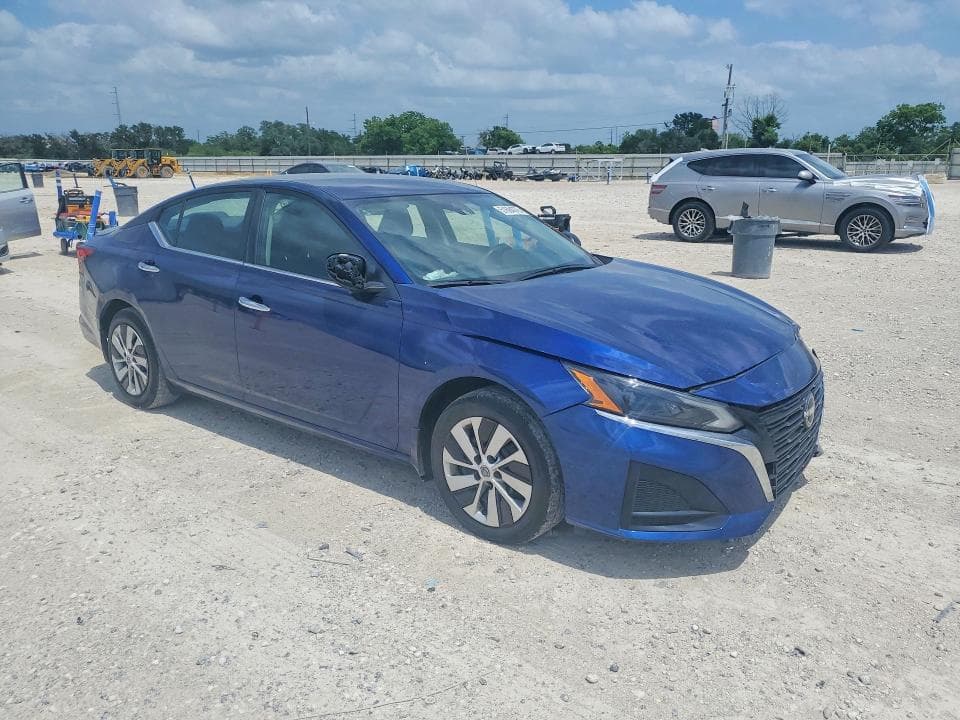 2024 NISSAN ALTIMA 2.5 S 4