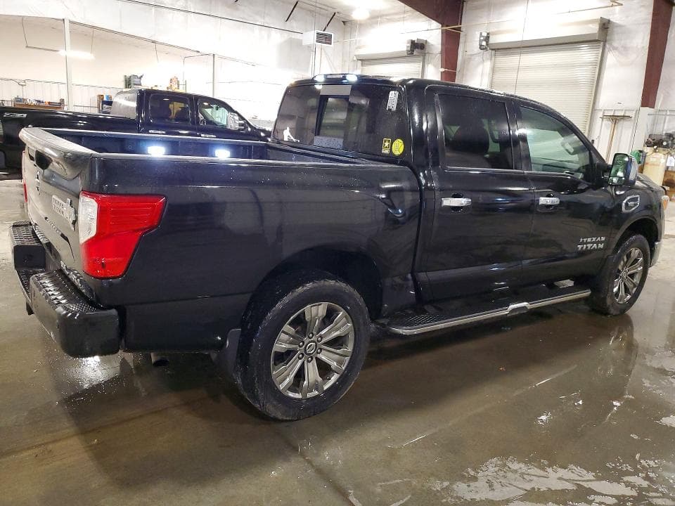 2017 NISSAN TITAN SL SL 4