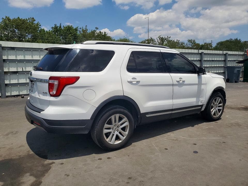 2019 FORD EXPLORER XLT 3