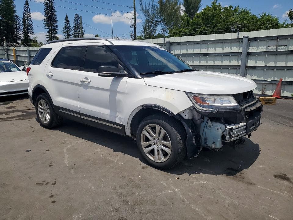 2019 FORD EXPLORER XLT 4