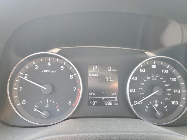 2017 HYUNDAI ELANTRA SE SE 9