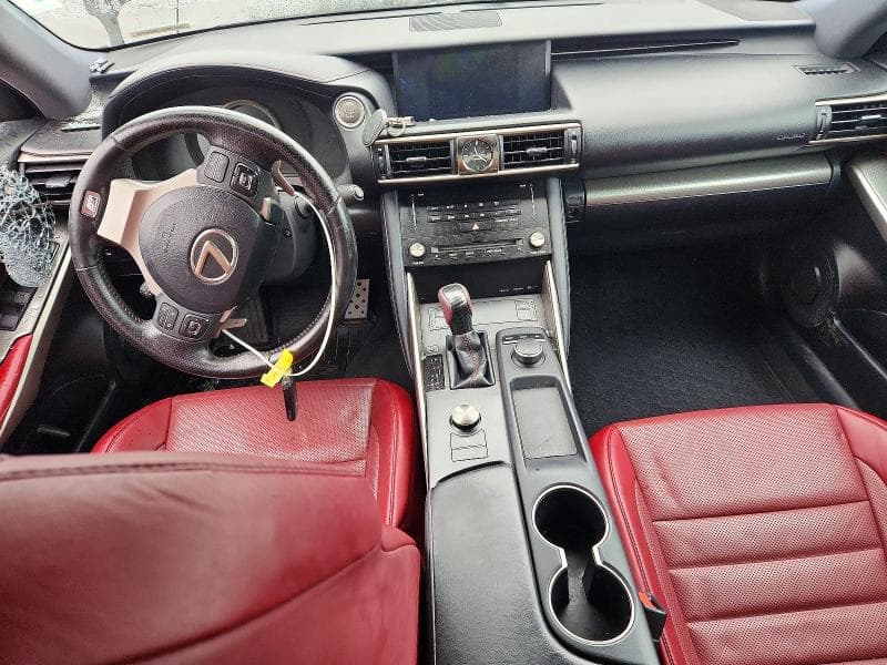 2018 LEXUS IS 300 8