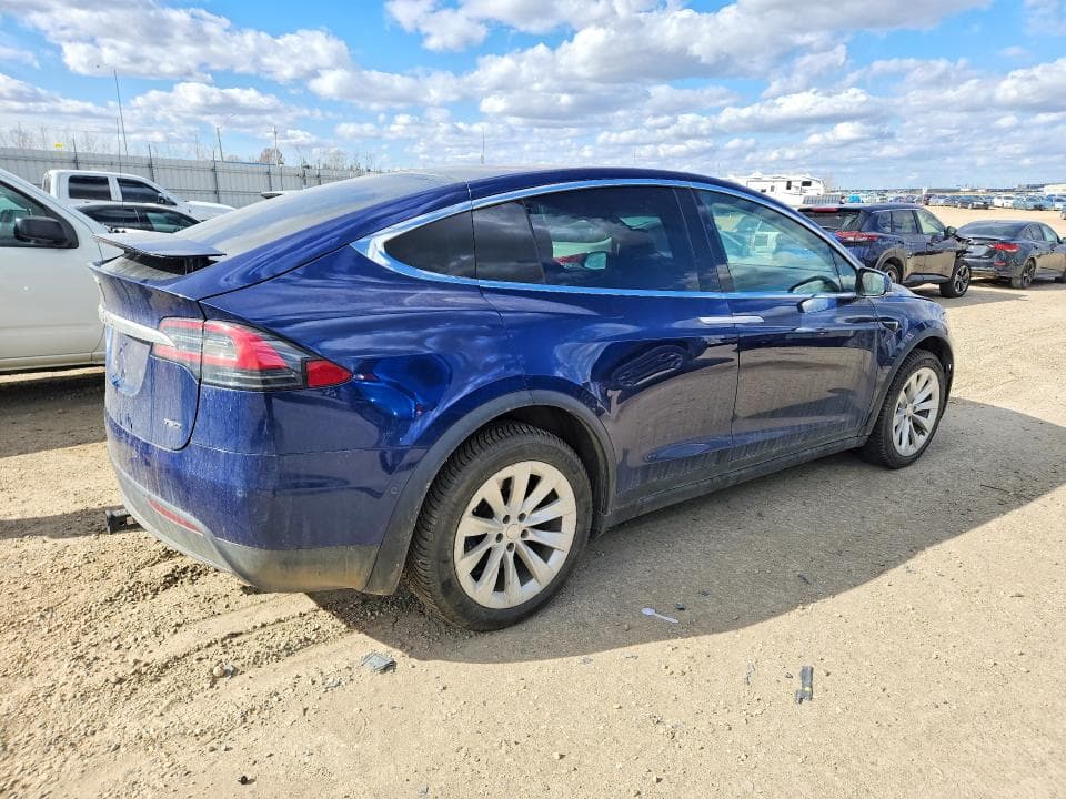 2017 TESLA MODEL X 3