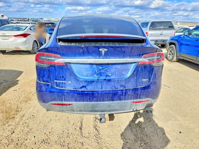 2017 TESLA MODEL X 6