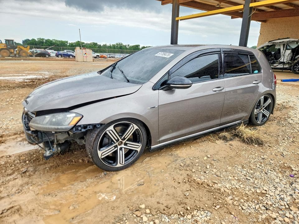 2016 VOLKSWAGEN GOLF R
