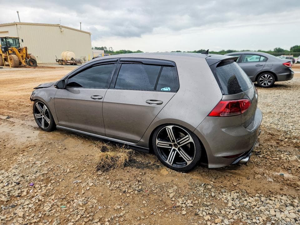 2016 VOLKSWAGEN GOLF R 2