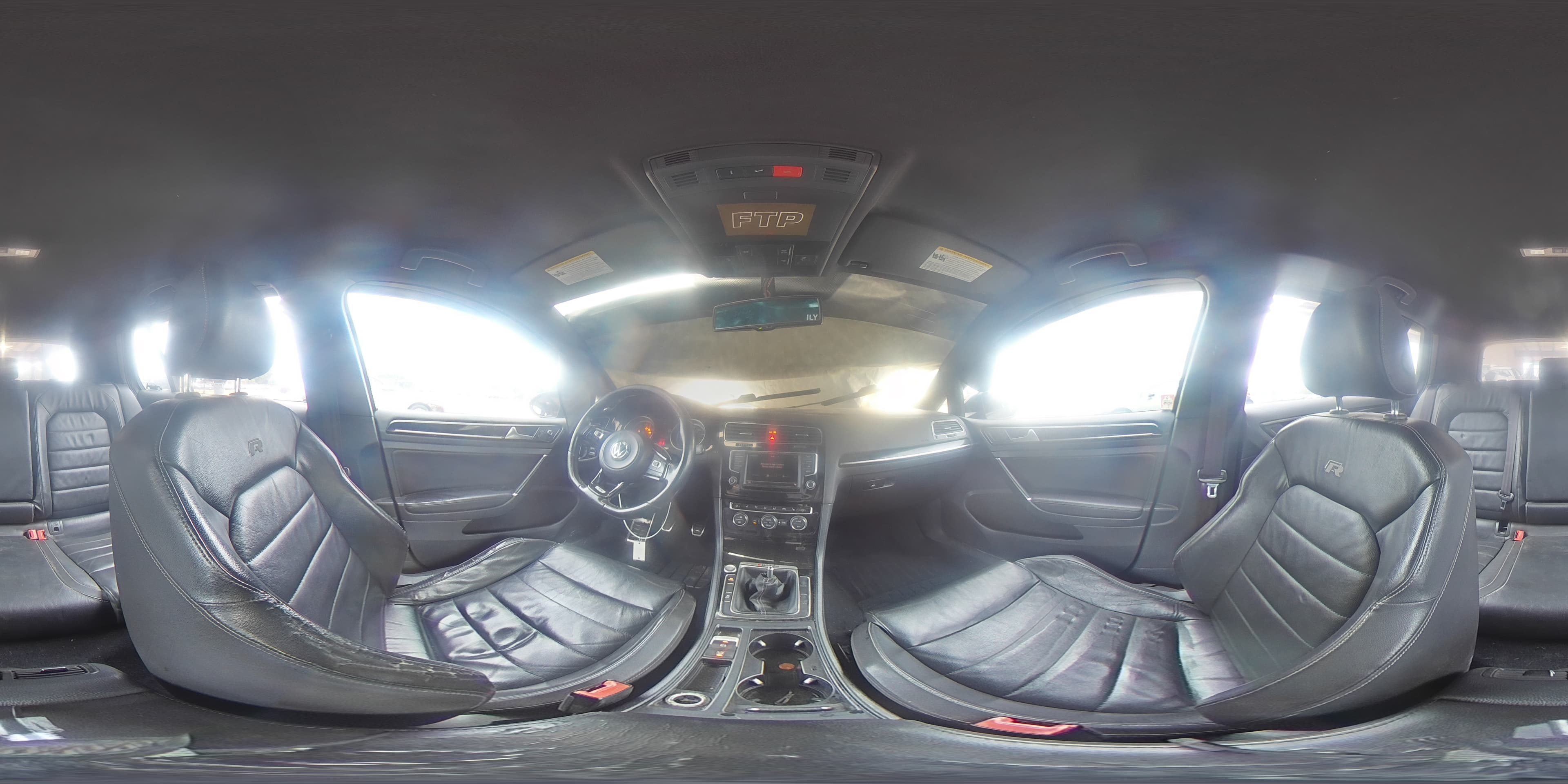 2016 VOLKSWAGEN GOLF R 15