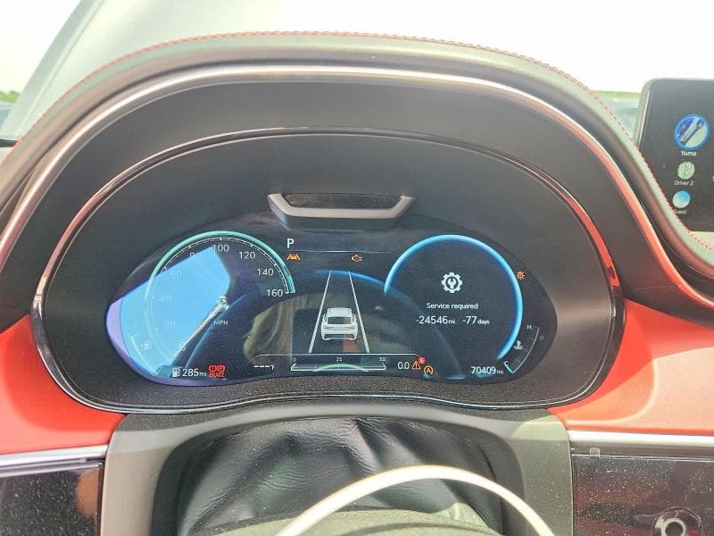 2023 GENESIS GV70 2.5T STANDARD 9