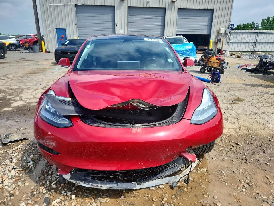 2018 TESLA MODEL 3 5