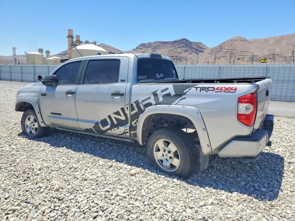 2017 TOYOTA TUNDRA SR5 2