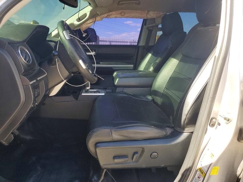 2017 TOYOTA TUNDRA SR5 7