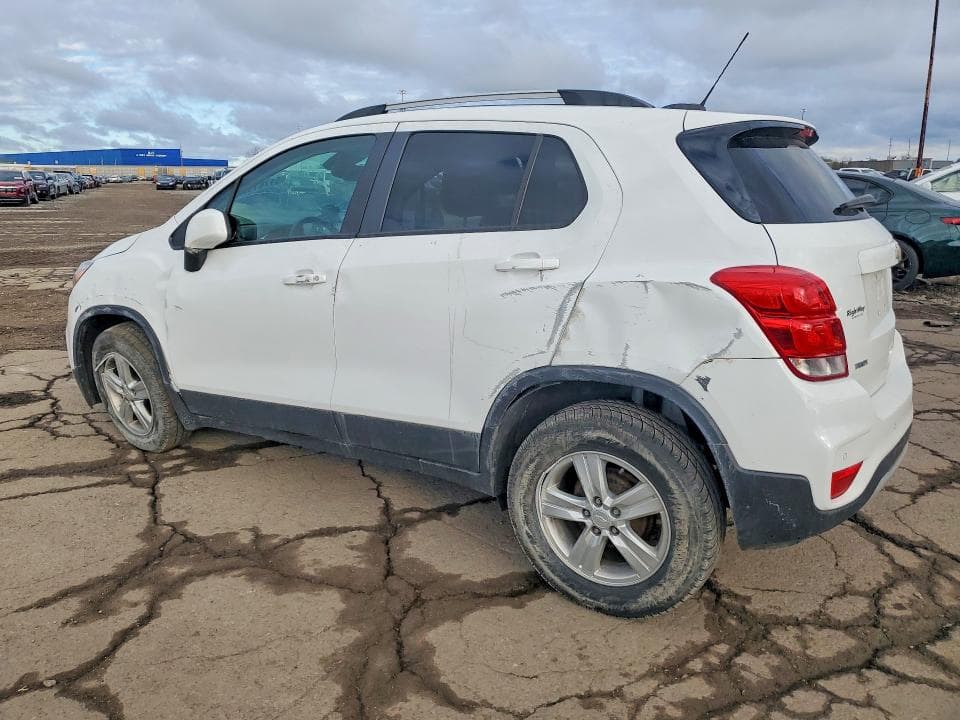 2021 CHEVROLET TRAX 1LT 2