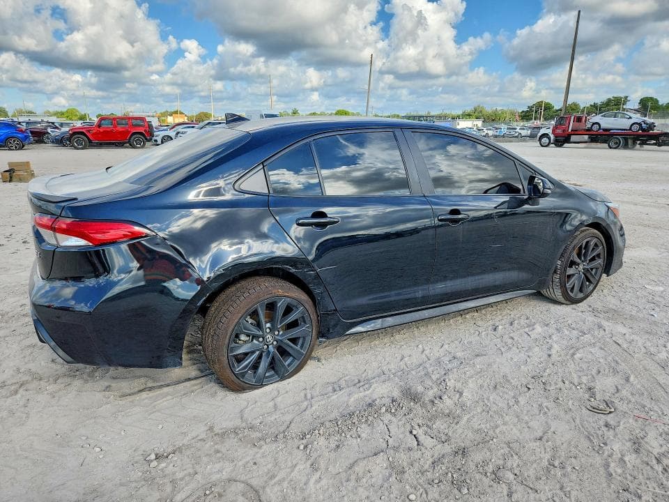 2024 TOYOTA COROLLA SE 3