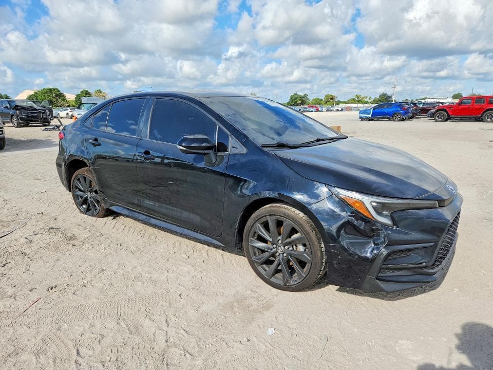 2024 TOYOTA COROLLA SE 4