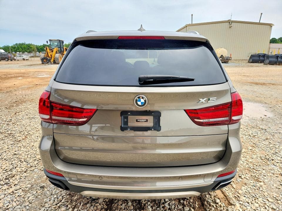 2017 BMW X5 XDR40E 6