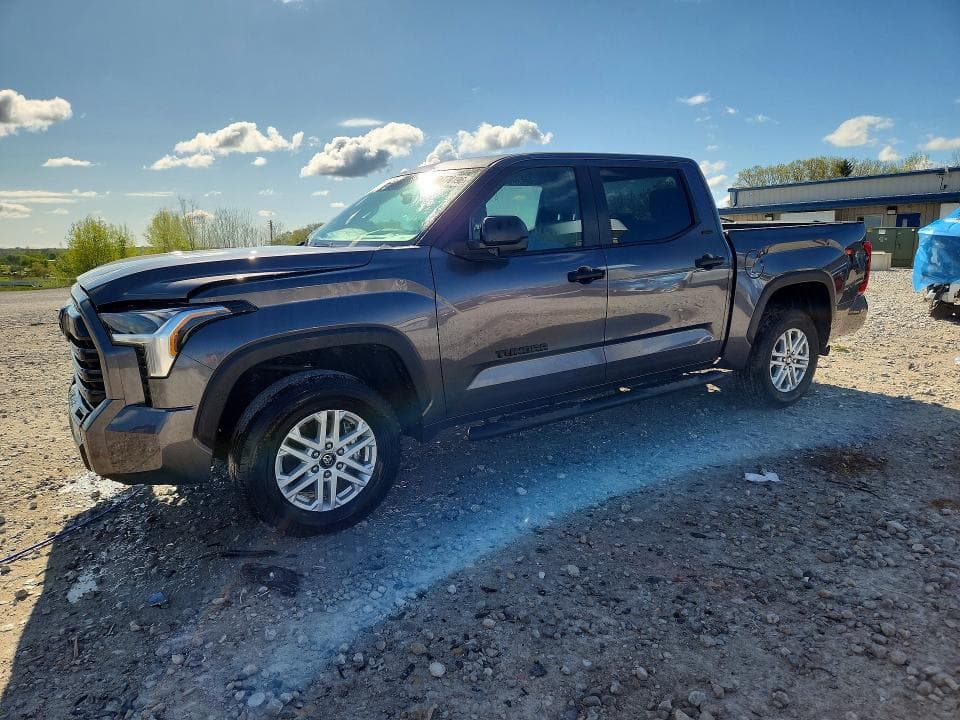 2025 TOYOTA TUNDRA SR5 SR5 - 1