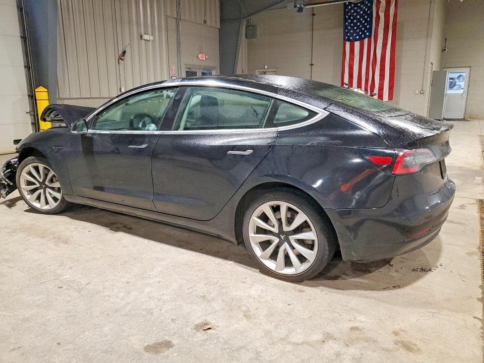 2020 TESLA MODEL 3 2