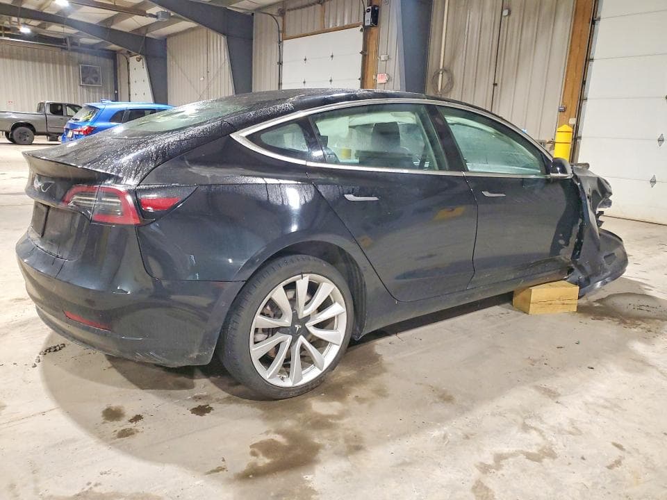 2020 TESLA MODEL 3 3