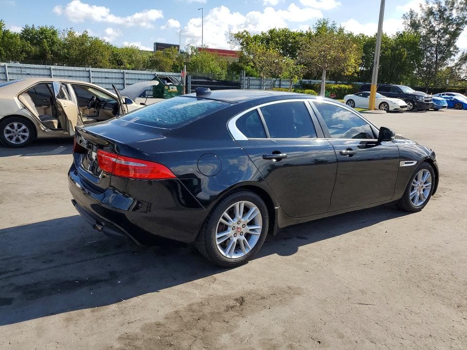 2017 JAGUAR XE PREMIUM 3
