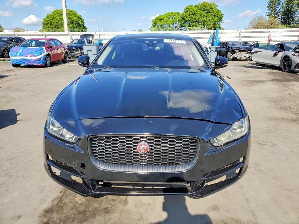 2017 JAGUAR XE PREMIUM 5