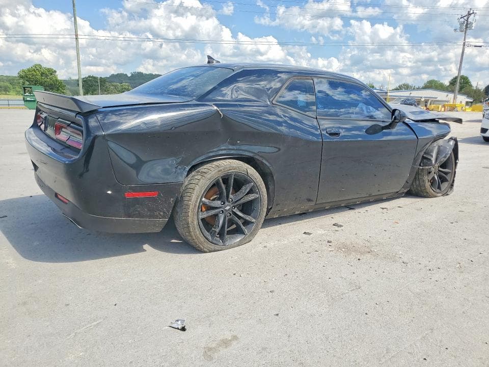 2018 DODGE CHALLENGER SXT 3