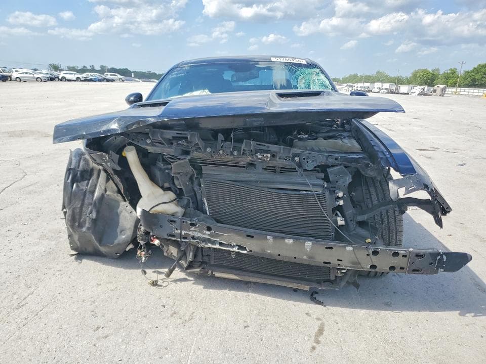 2018 DODGE CHALLENGER SXT 5