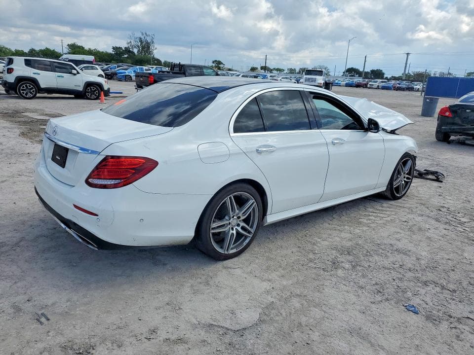 2017 MERCEDES-BENZ E 300 3